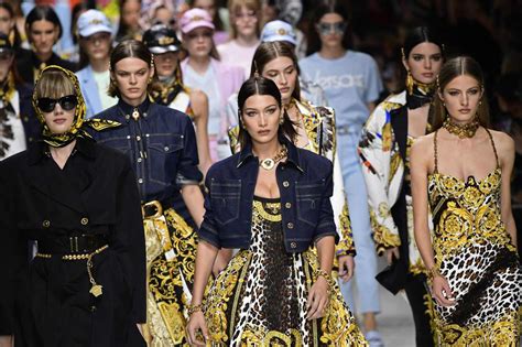 versace tribute 2017|versace supermodel tribute.